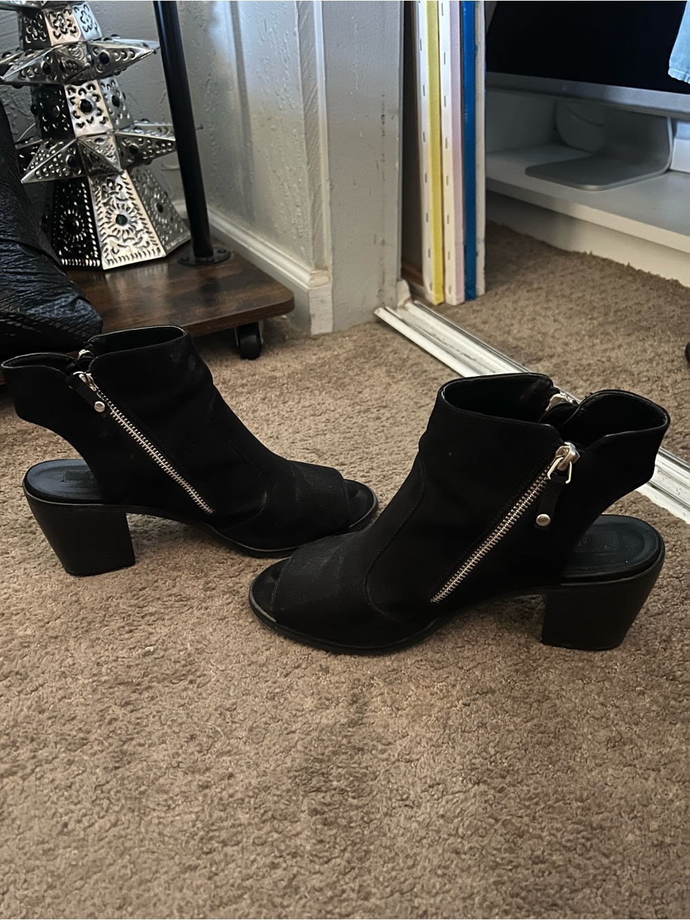 2010s Black Open-Toe Block Heel Ankle Booties with Side Zip